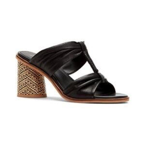 FRYE AND CO. Black Sandals with Tan Heel